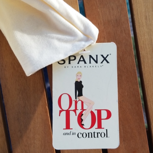 SPANX Classic Turtleneck - Picture 5 of 7